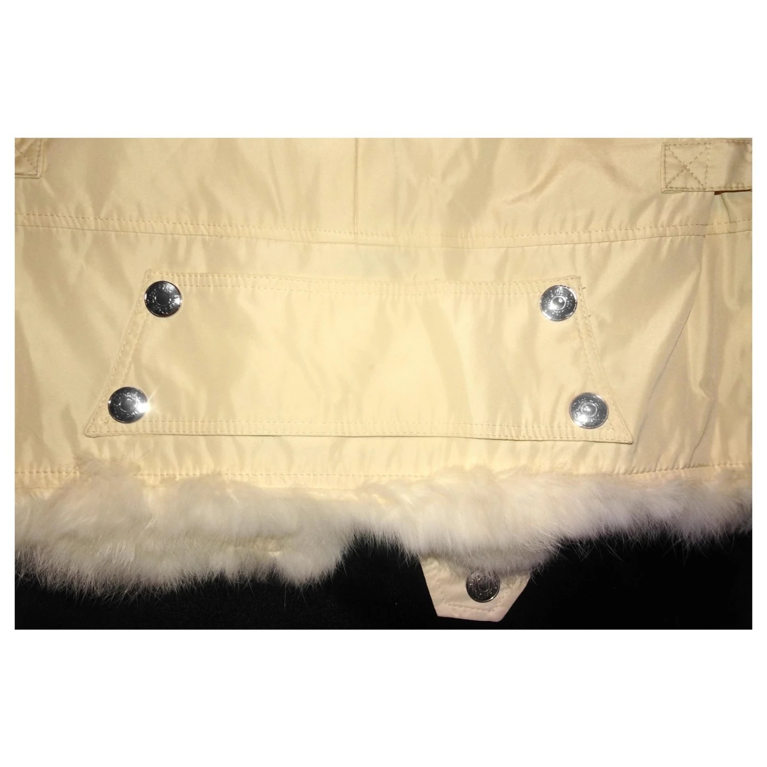 Veste En Fourrure De Lapin Christian Dior Beige 3 Veste En Fourrure De Lapin Christian Dior Beige – Image 3