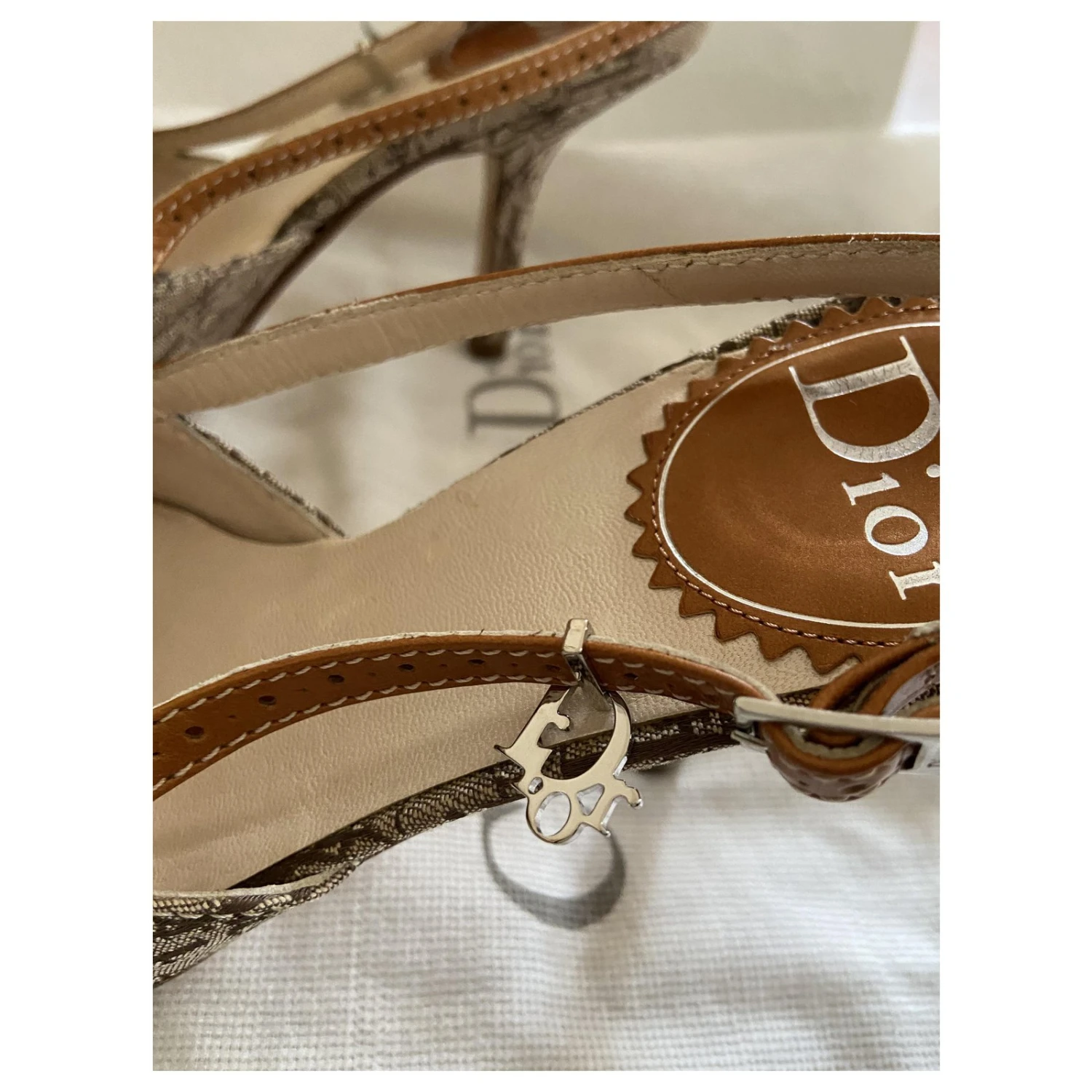 Christian Dior Escarpins Dior Caramel 5 Christian Dior Escarpins Dior Caramel – Image 5