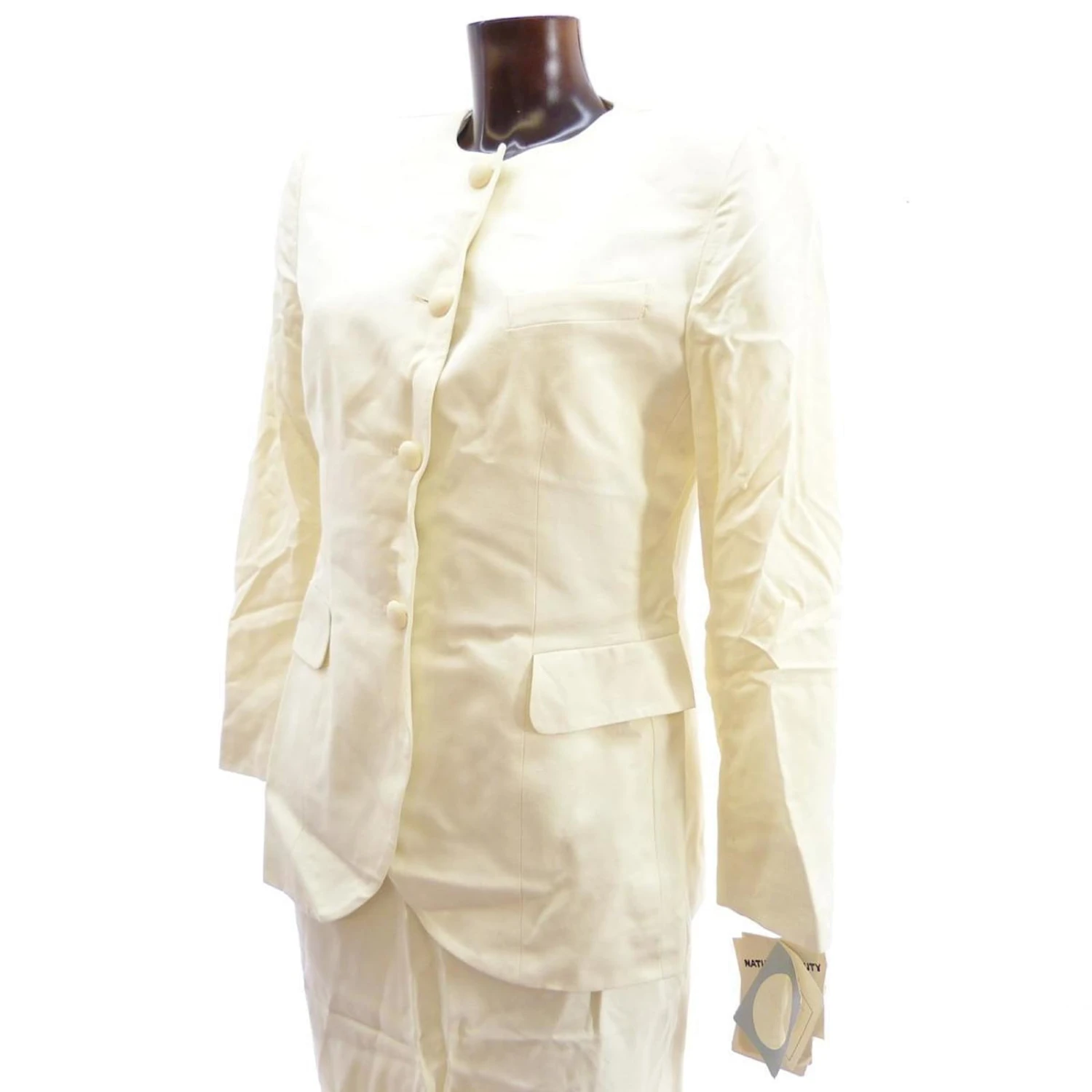 Christian Dior Tailleur / Suit Blanc Cassé 3 Christian Dior Tailleur / Suit Blanc Cassé – Image 3