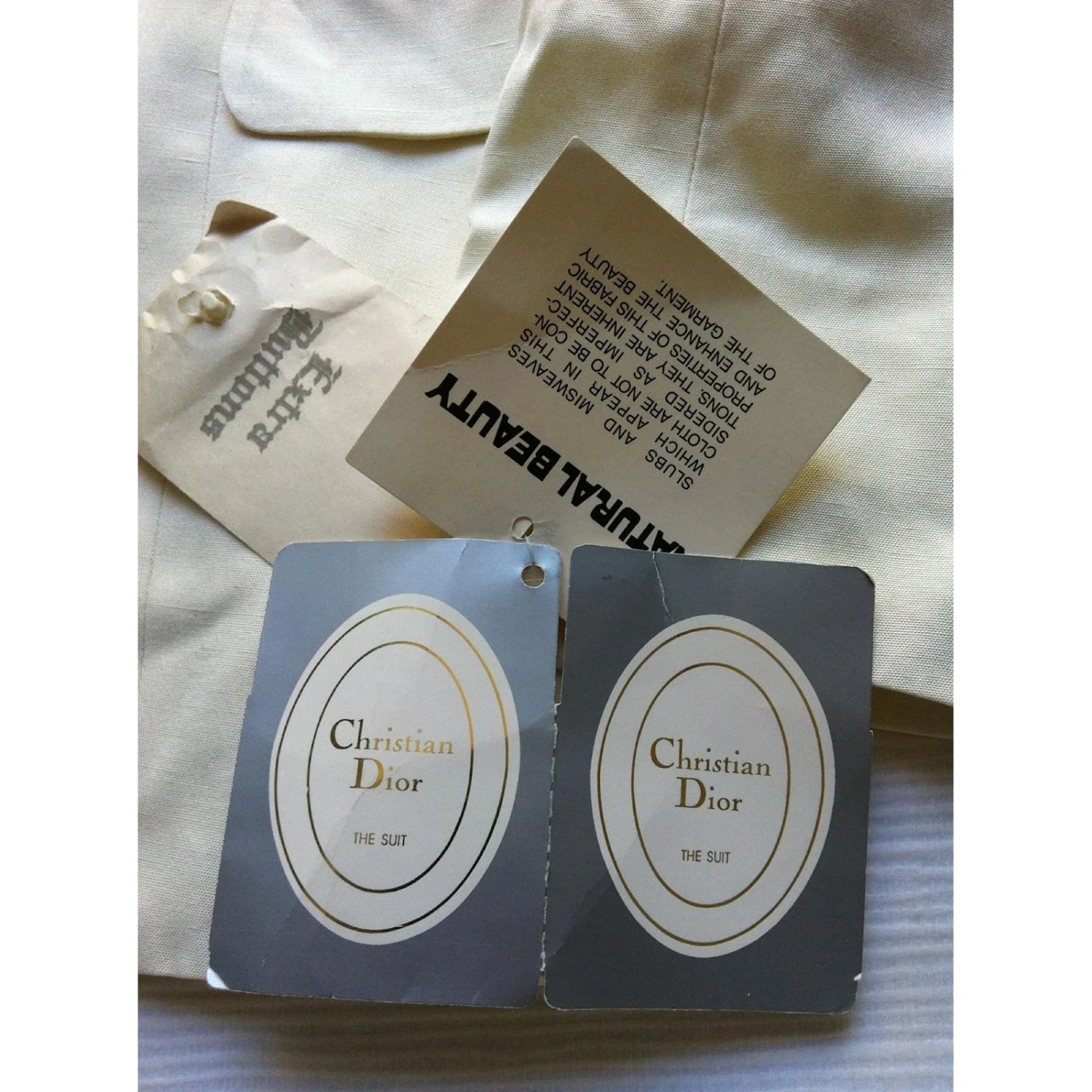 Christian Dior Tailleur / Suit Blanc Cassé 9 Christian Dior Tailleur / Suit Blanc Cassé – Image 9