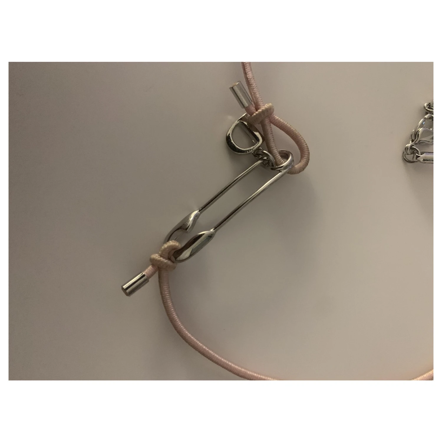 Dior Colliers Rose 3 Dior Colliers Rose – Image 3