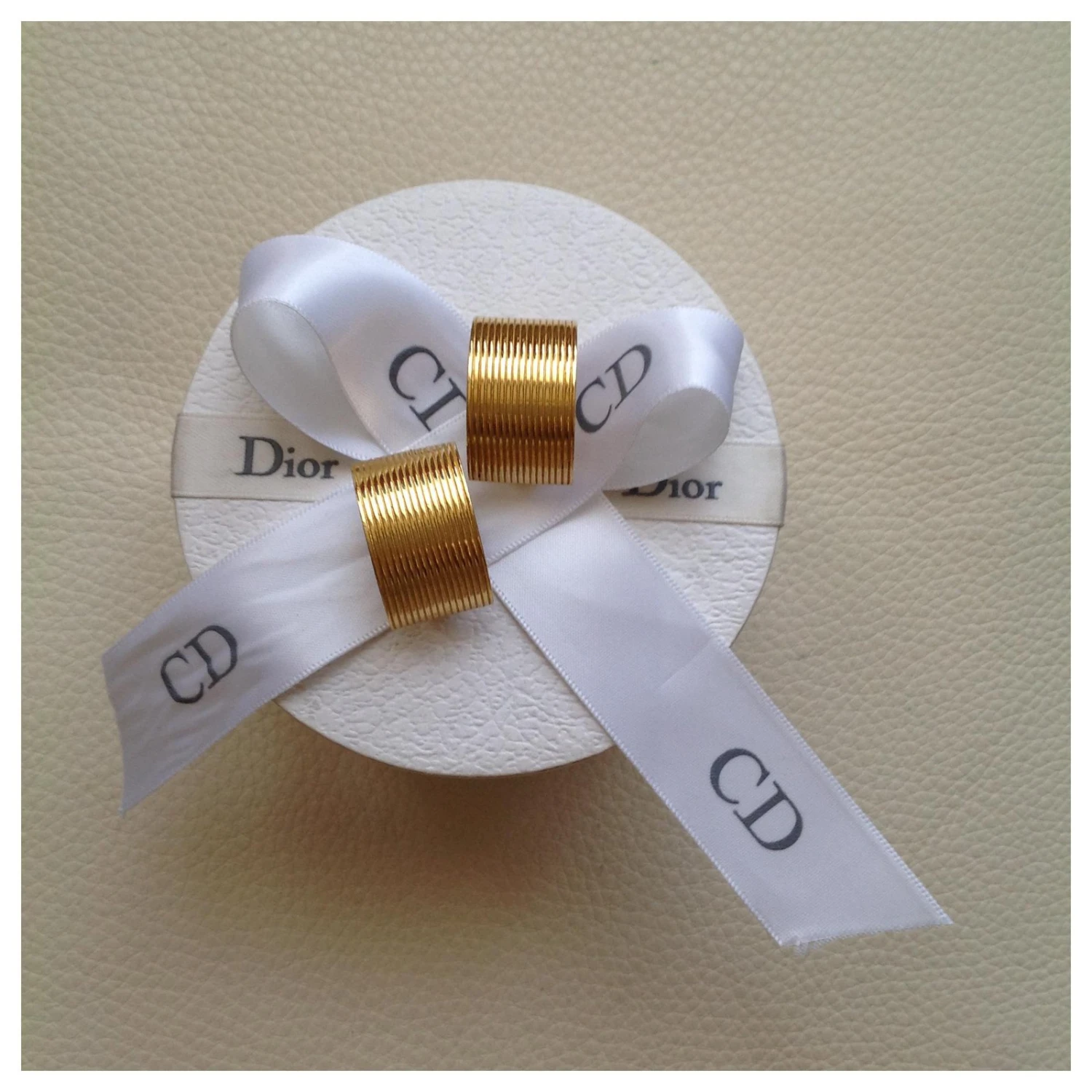 Christian Dior Vintage Doré 2 Christian Dior Vintage Doré – Image 2