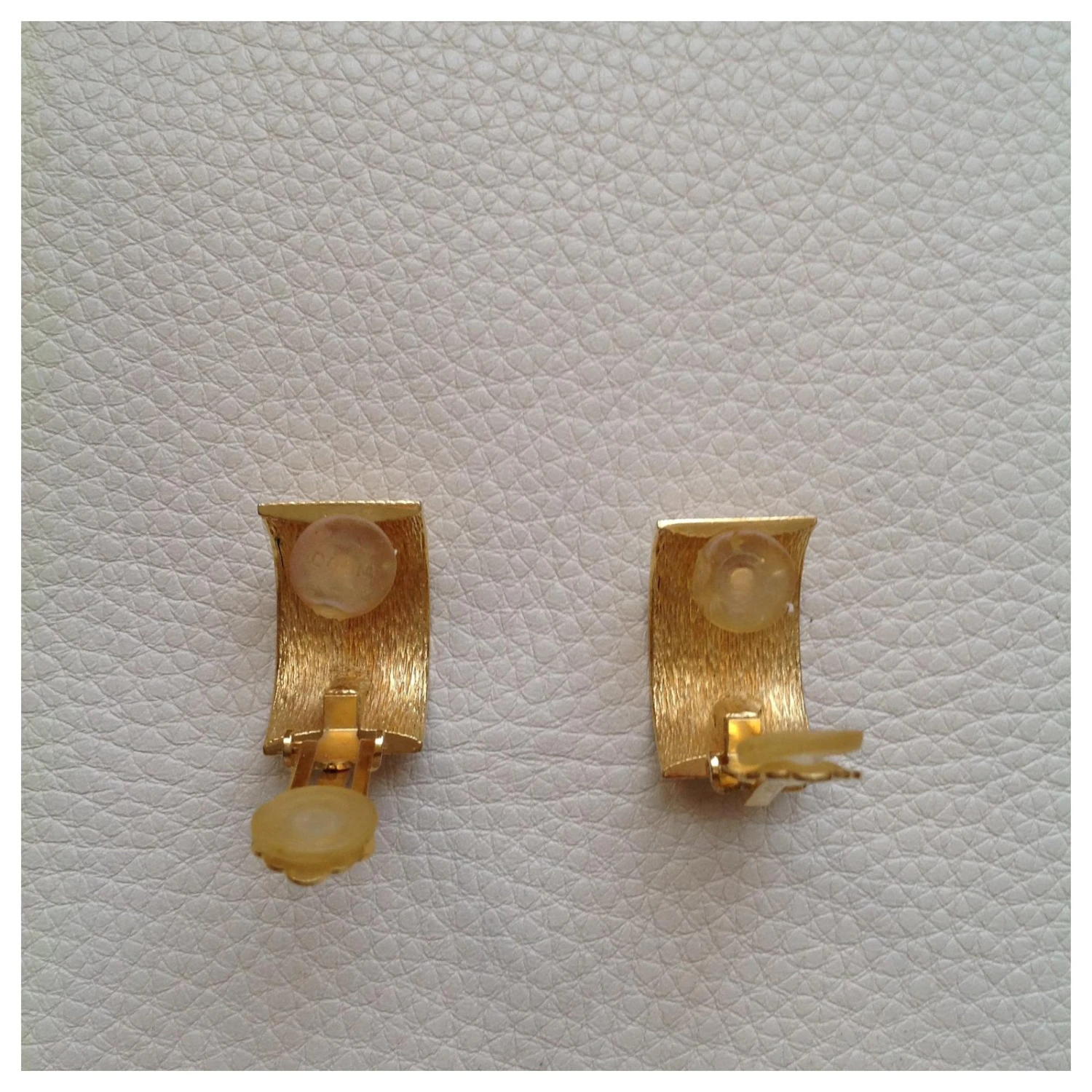 Christian Dior Vintage Doré 4 Christian Dior Vintage Doré – Image 4