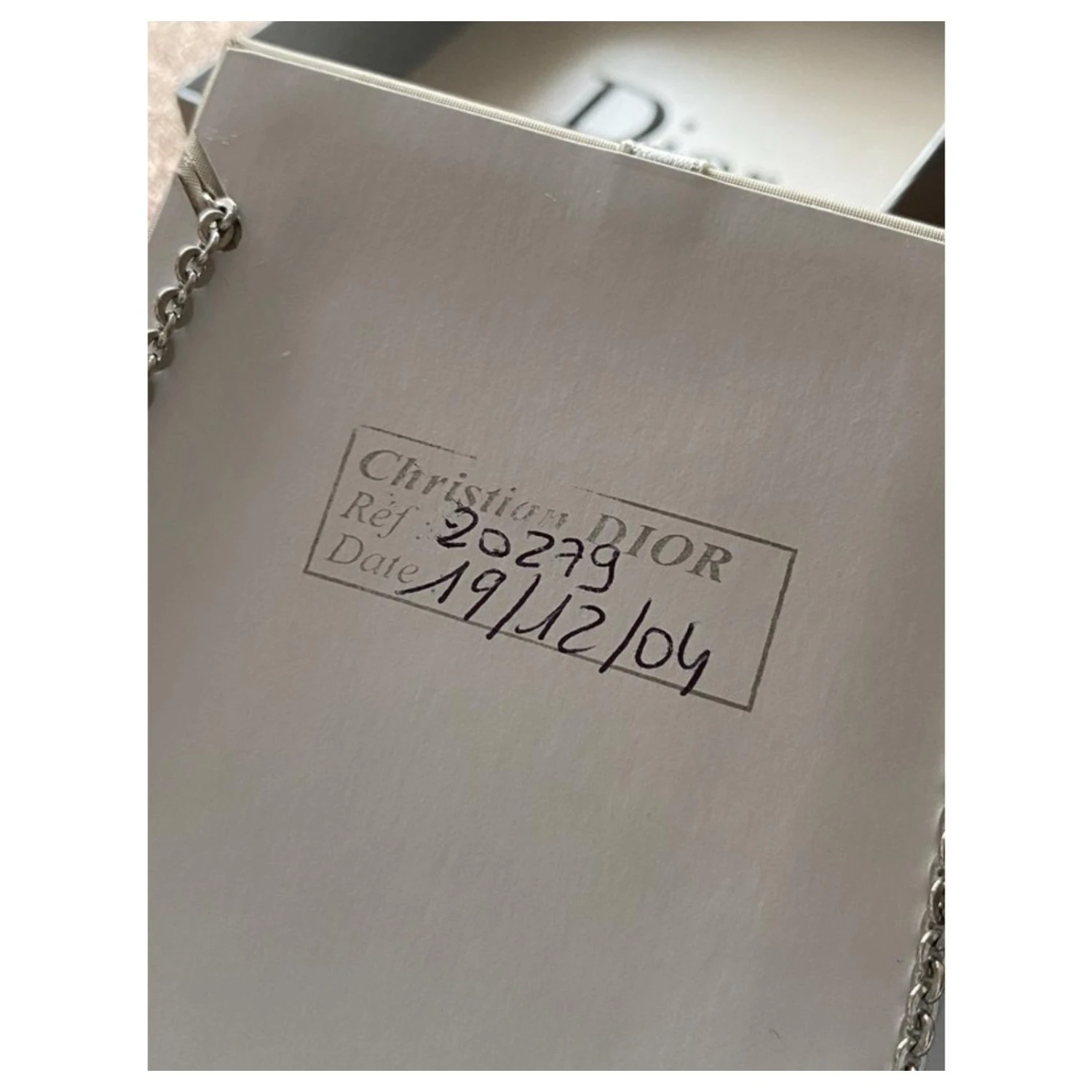 Christian Dior Collier Dior Pendentif Strass Bijouterie Argentée 4 Christian Dior Collier Dior Pendentif Strass Bijouterie Argentée – Image 4