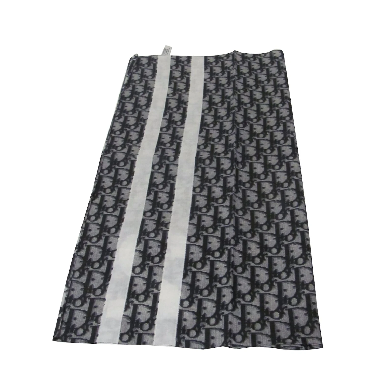 Dior Carré 2 Dior Carré – Image 2