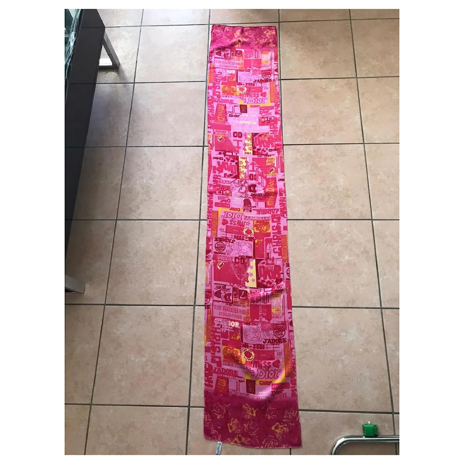 Dior Echarpes Rose 8 Dior Echarpes Rose – Image 8