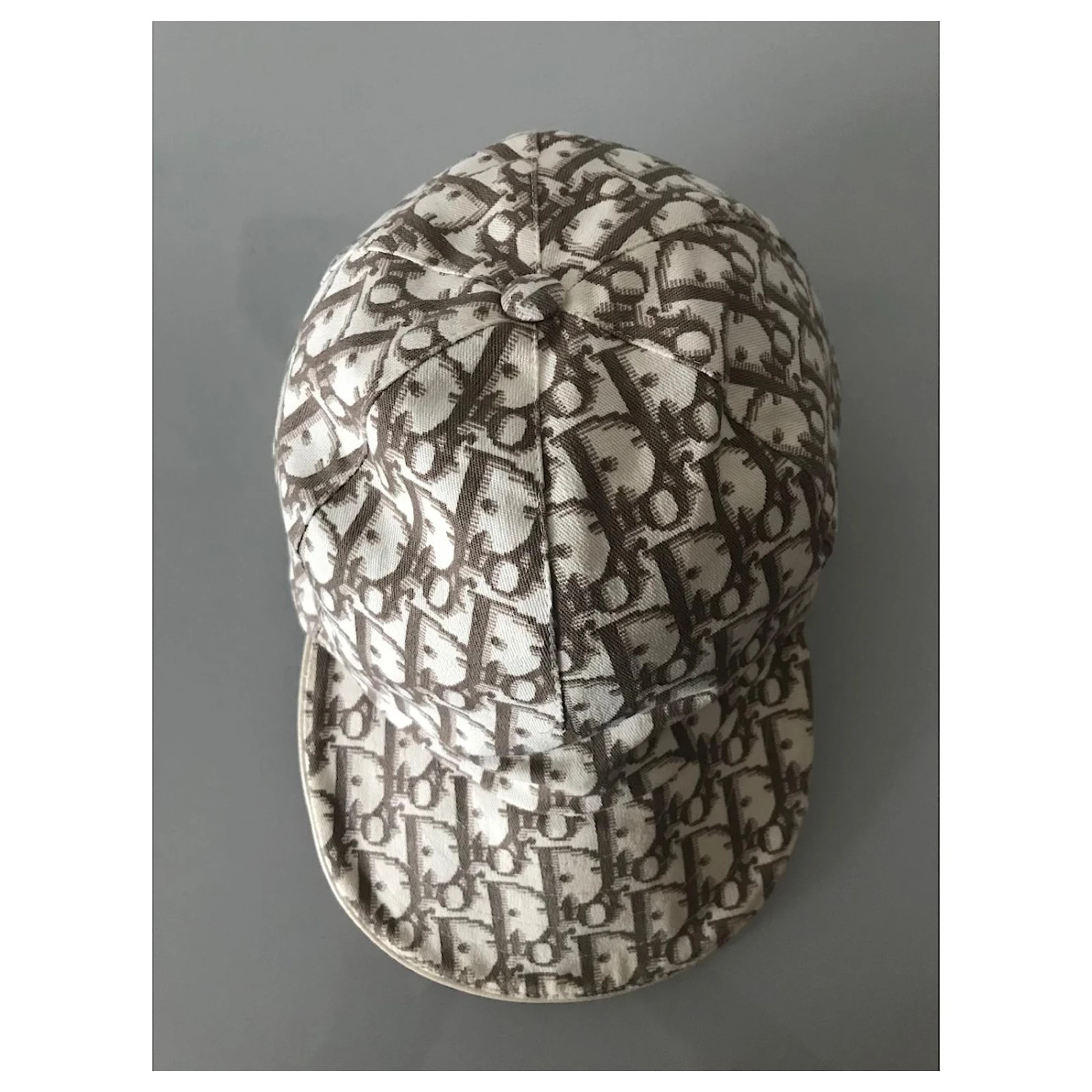 Casquette Dior Monogramme Blanc Beige 4 Casquette Dior Monogramme Blanc Beige – Image 4