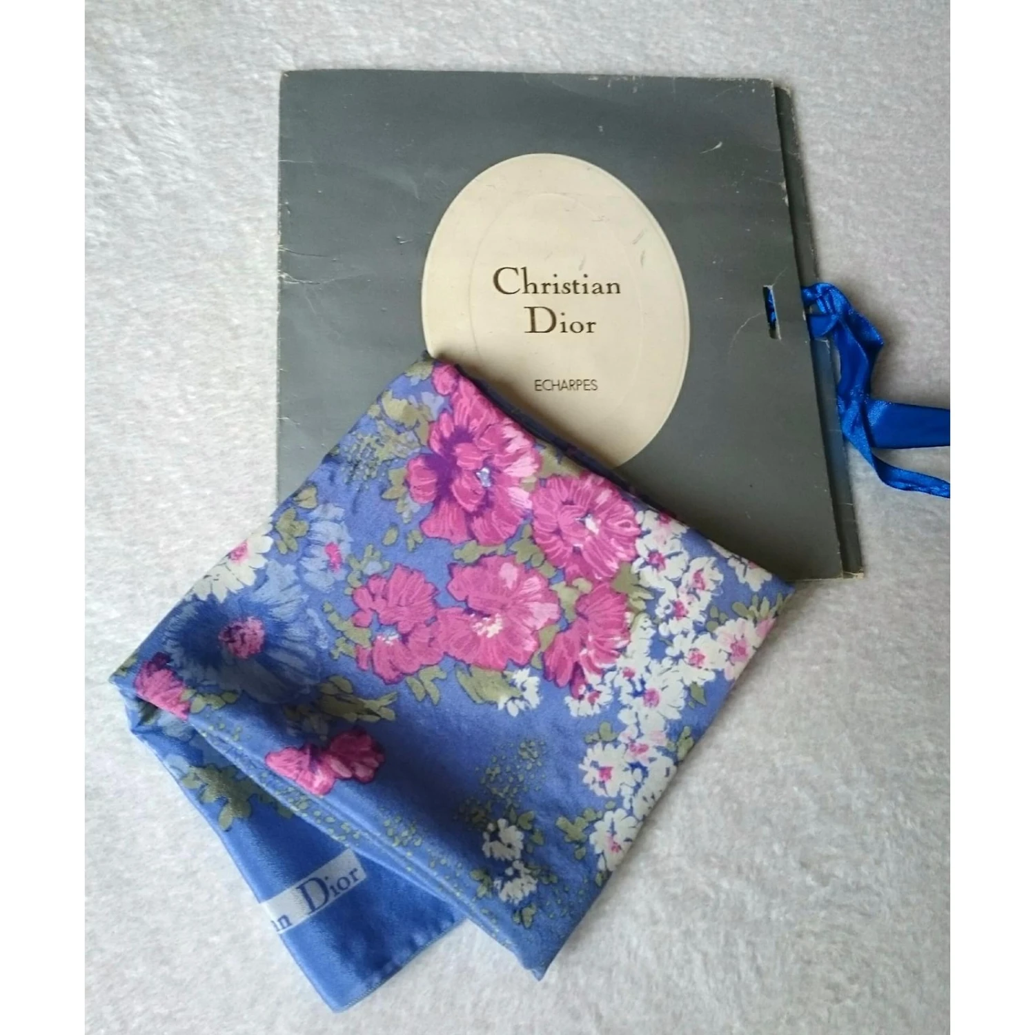 Christian Dior Carré Bleu 4 Christian Dior Carré Bleu – Image 4