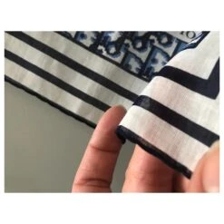 Dior Echarpes Blanc Bleu 9 Dior Echarpes Blanc Bleu -Outlet Élégance DIOR 536027 4