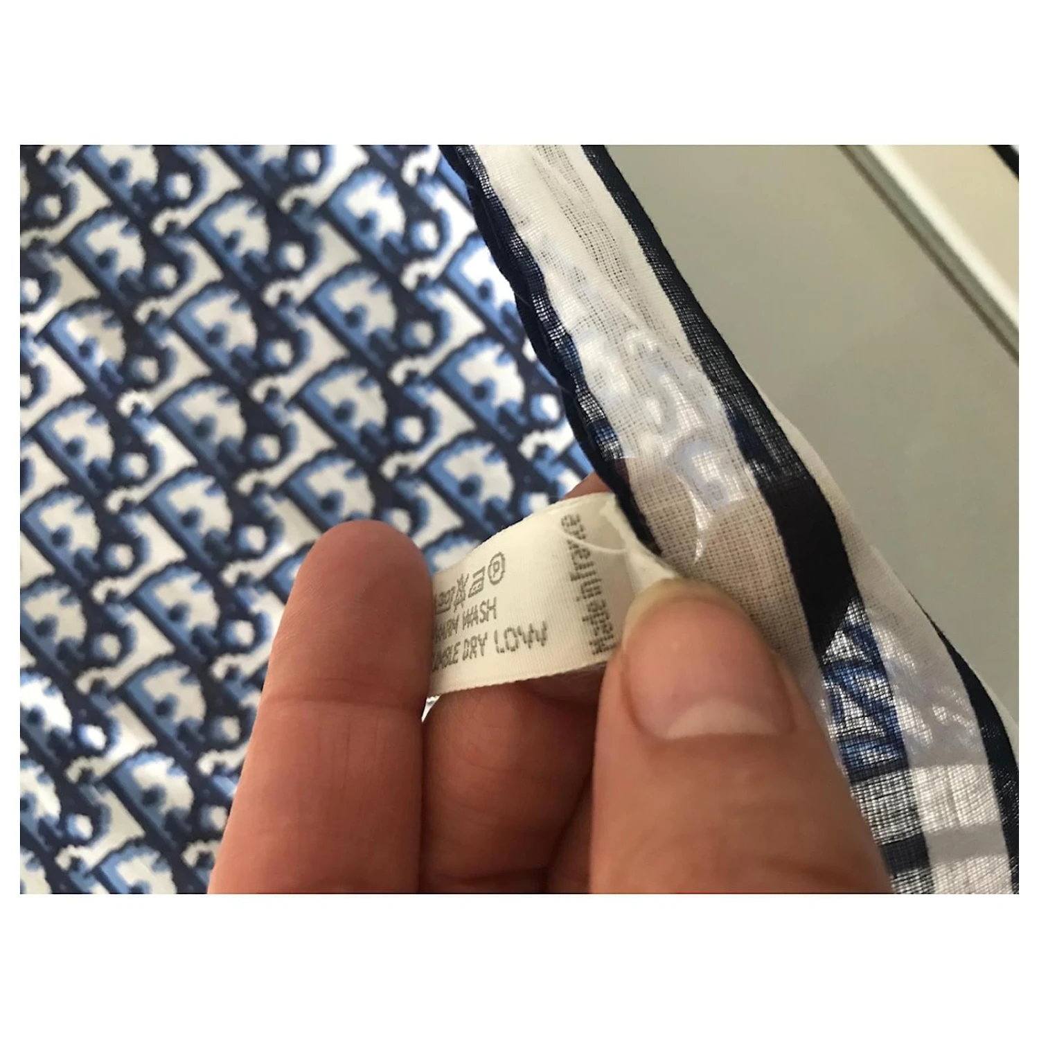 Dior Echarpes Blanc Bleu 6 Dior Echarpes Blanc Bleu – Image 6