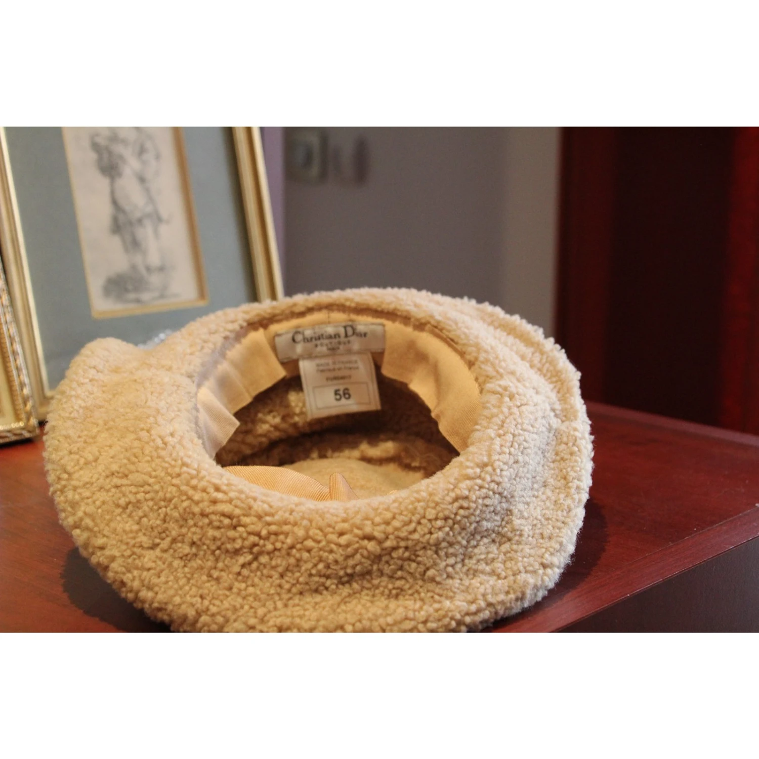 Christian Dior Chapeau Beige 8 Christian Dior Chapeau Beige – Image 8