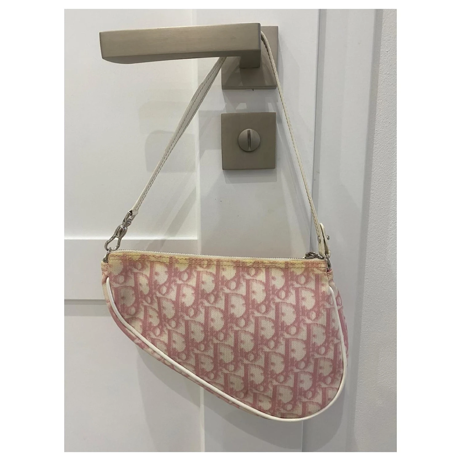 Christian Dior Sac Dior Mini Trotter Saddle Rose 2 Christian Dior Sac Dior Mini Trotter Saddle Rose – Image 2