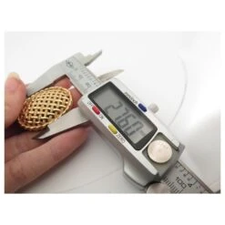 Christian Dior NEUF VINTAGE BOUCLES D'OREILLES DIOR CANNAGE CLIP EN METAL DORE GOLDEN EARRINGS Doré -Outlet Élégance DIOR 708376 6