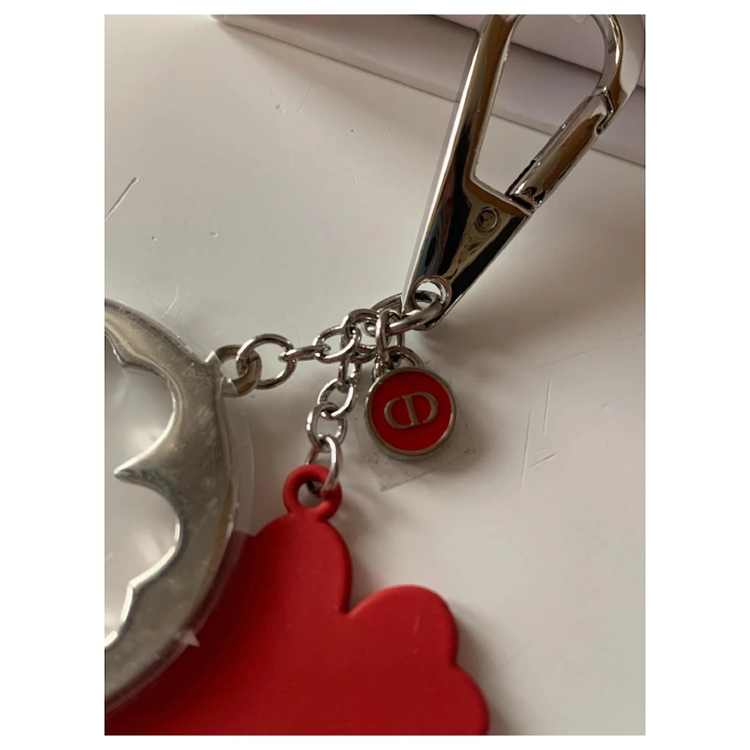 Dior Charmes De Sac Argenté Rouge 8 Dior Charmes De Sac Argenté Rouge – Image 8