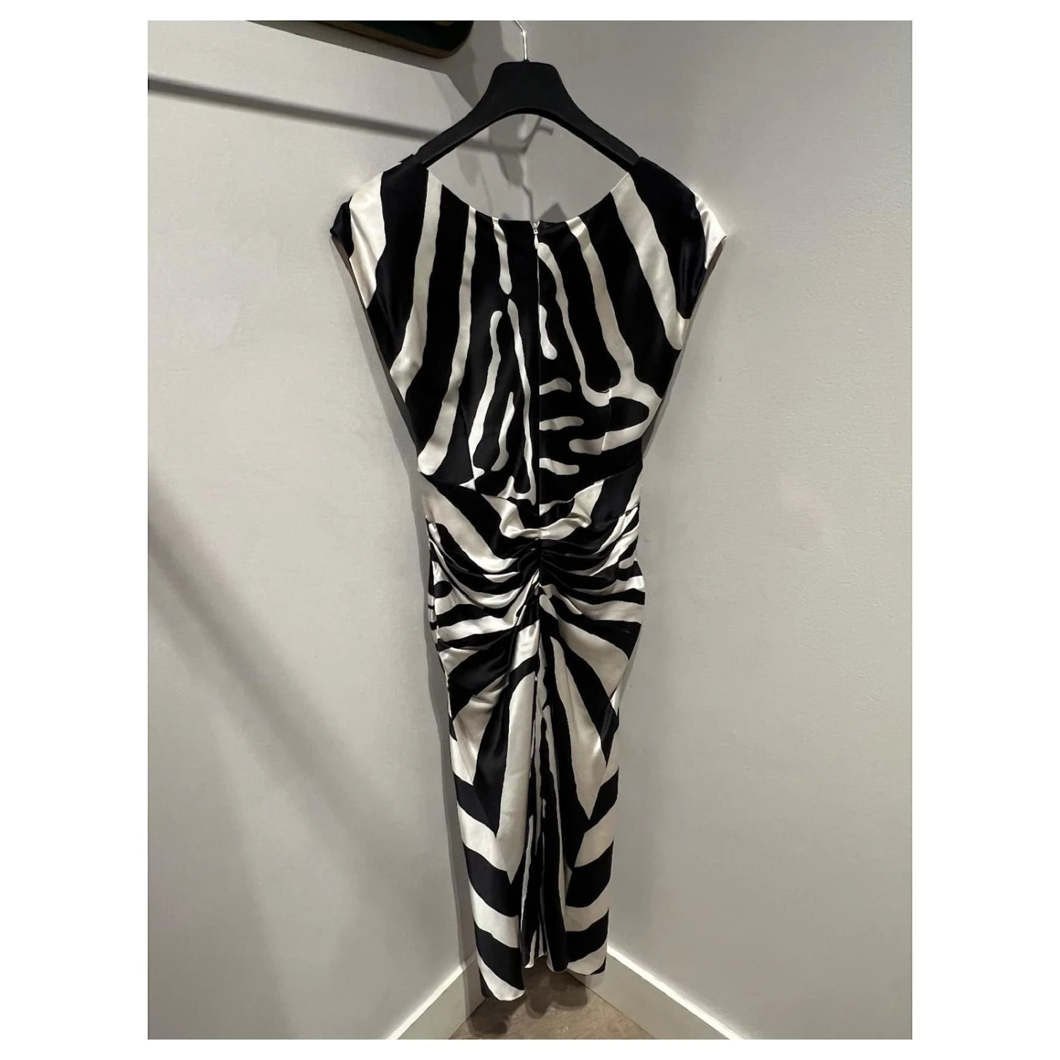 Christian Dior Robes Noir Blanc 5 Christian Dior Robes Noir Blanc – Image 5