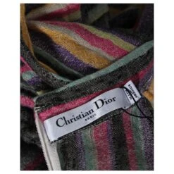 Dior PRINTEMPS ÉTÉ 2021 Robe Rayée Avec Boutons -Outlet Élégance DIOR 846276 5