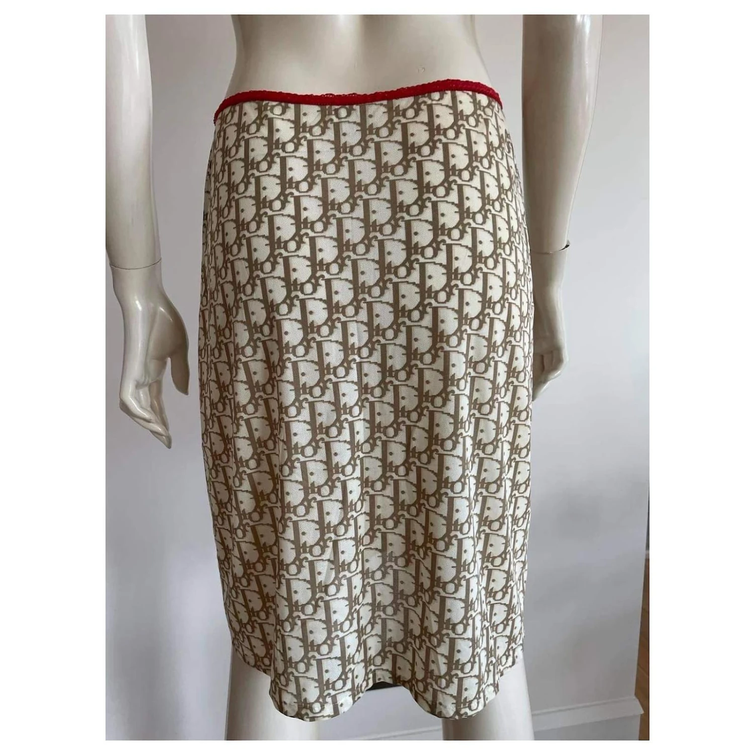 Jupe Christian Dior Monogramme Beige Style Paréo Blanc Rouge 6 Jupe Christian Dior Monogramme Beige Style Paréo Blanc Rouge – Image 6