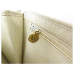 VINTAGE SAC A MAIN CHRISTIAN DIOR BESACE BANDOULIERE CUIR GRAINE BLANC HAND BAG -Outlet Élégance DIOR 855028 8