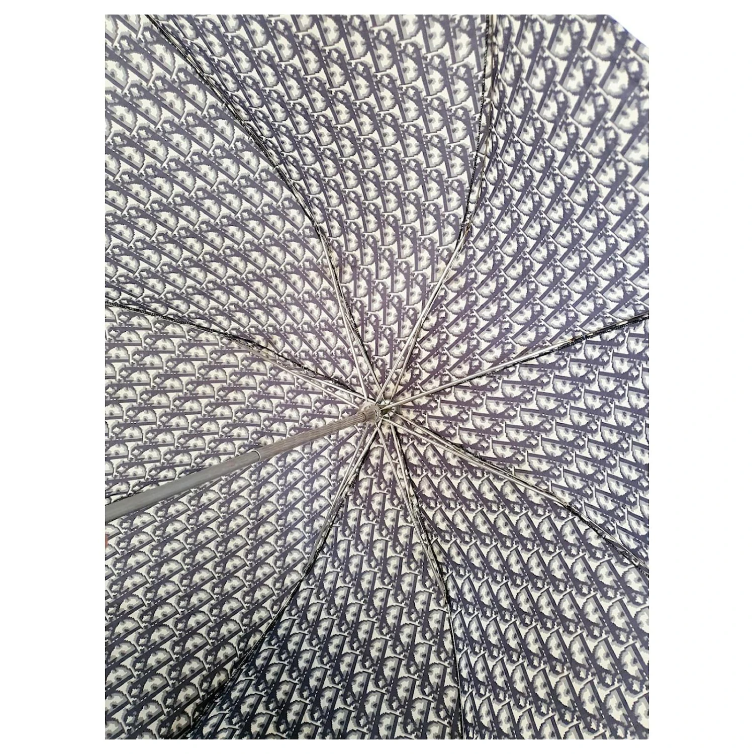 Parapluie Diorissimo Vintage Christian Dior Bleu 5 Parapluie Diorissimo Vintage Christian Dior Bleu – Image 5