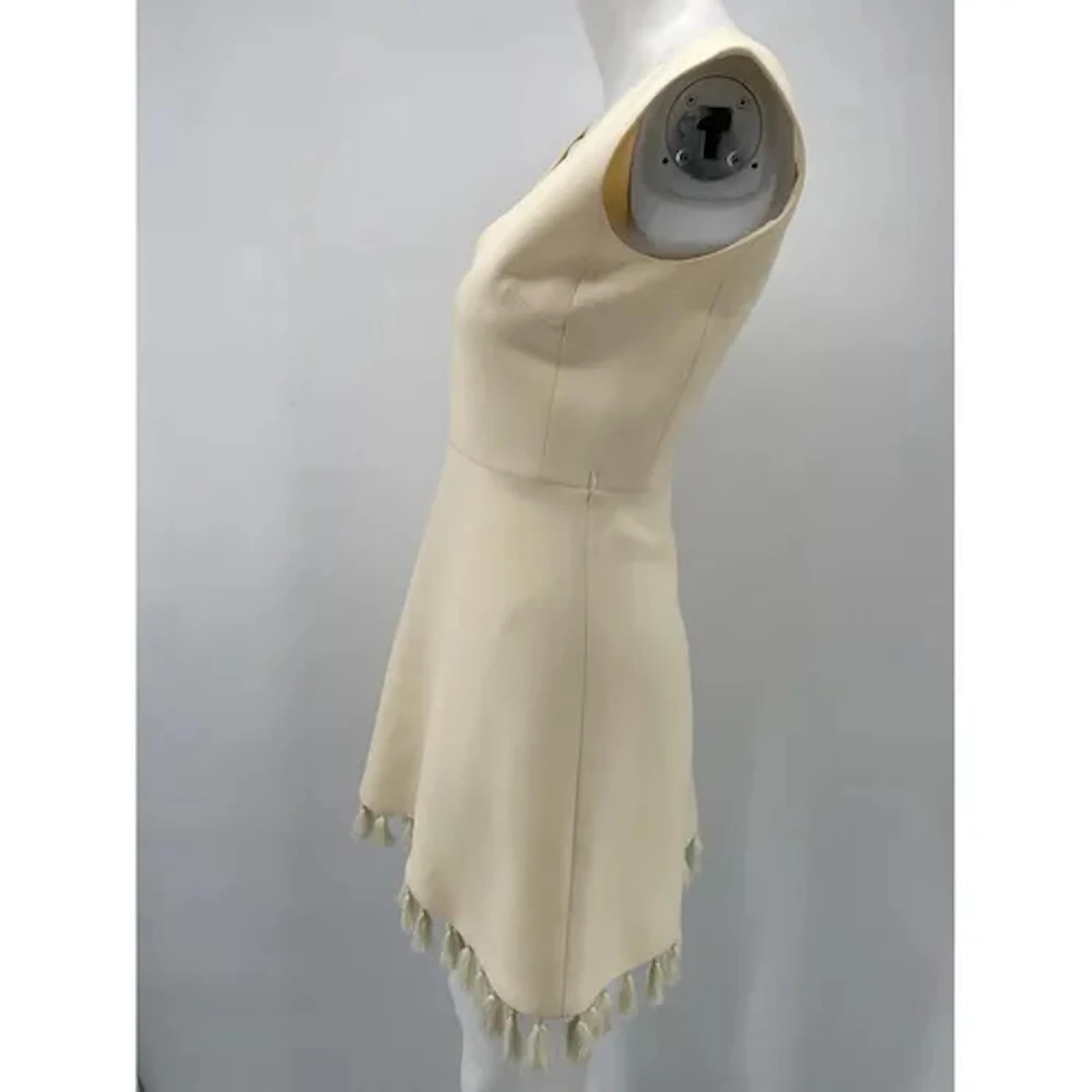 Robes DIOR T.fr 36 Wool Écru 3 Robes DIOR T.fr 36 Wool Écru – Image 3