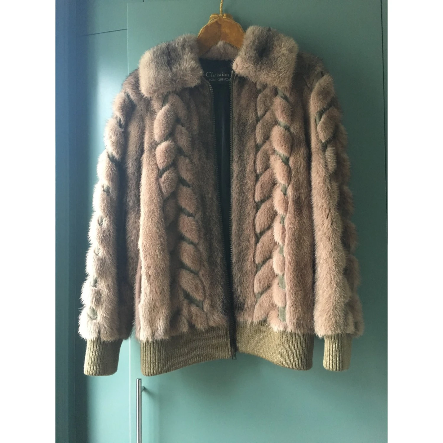 Blouson Fourrure Christian Dior 7 Blouson Fourrure Christian Dior – Image 7