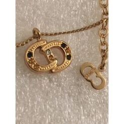 Christian Dior Chaîne Et Pendentif Dorés -Outlet Élégance DIOR 89897 8