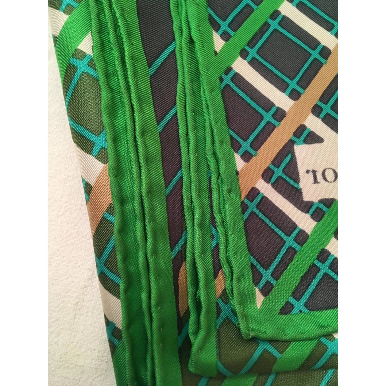 Christian Dior Carré Soie 76 Cm Vert Foncé 7 Christian Dior Carré Soie 76 Cm Vert Foncé – Image 7