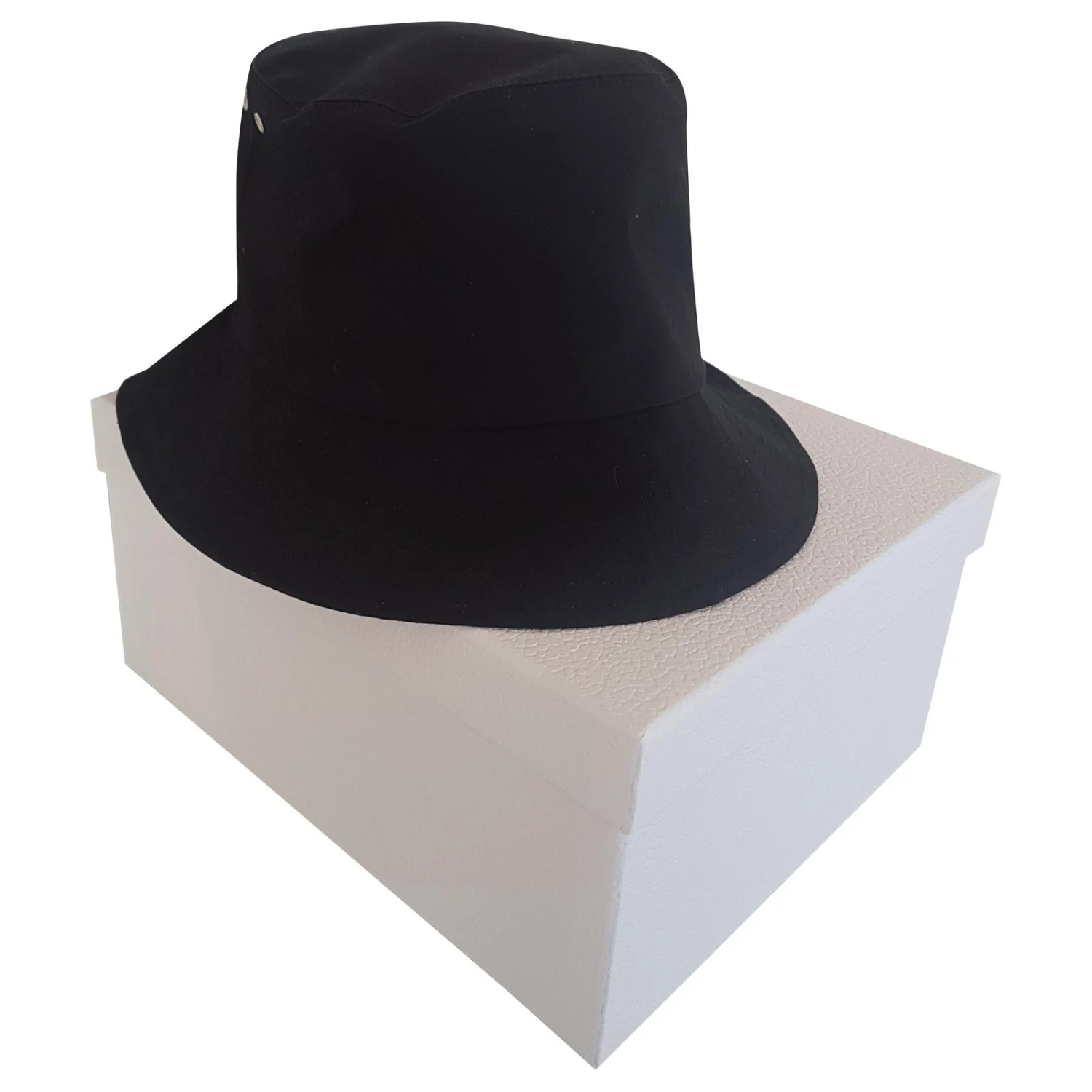 Chapeau Dior Noir 1 Chapeau Dior Noir